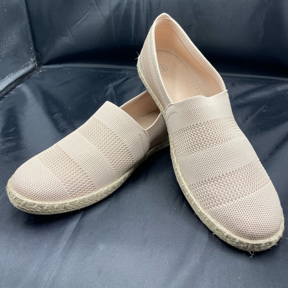 Women's Mesh Slip On Bare Pink Flats, Size 9